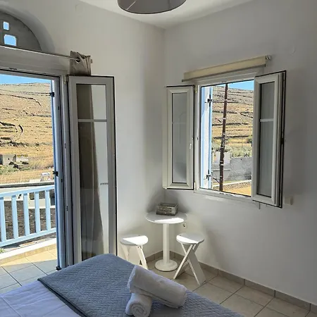 Apartment Marieta's Cycladic