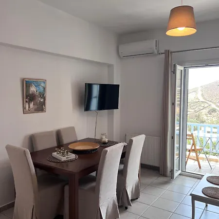 Marieta's Cycladic Apartment