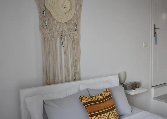 Marieta's Cycladic * Agios Sostis (Tinos)